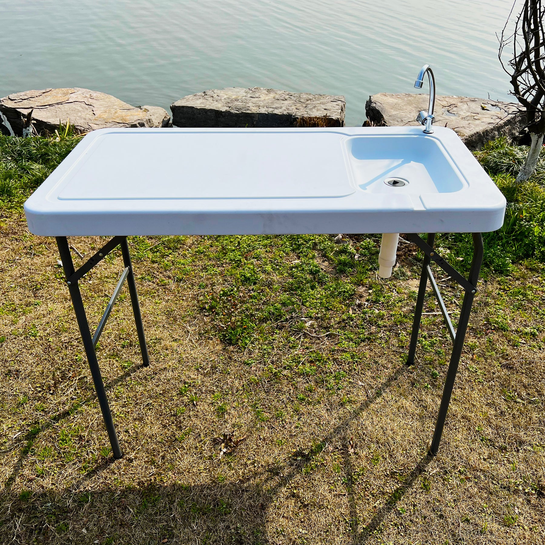 Outdoor Fish and Game Cutting Cleaning Table w/Sink and Faucet - Tonkn